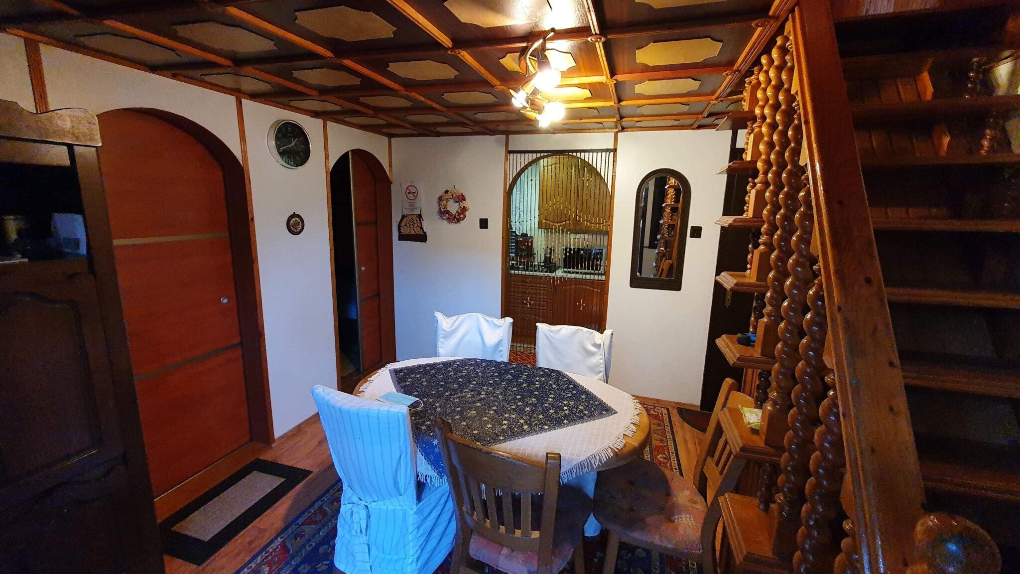 h37321802.jpg