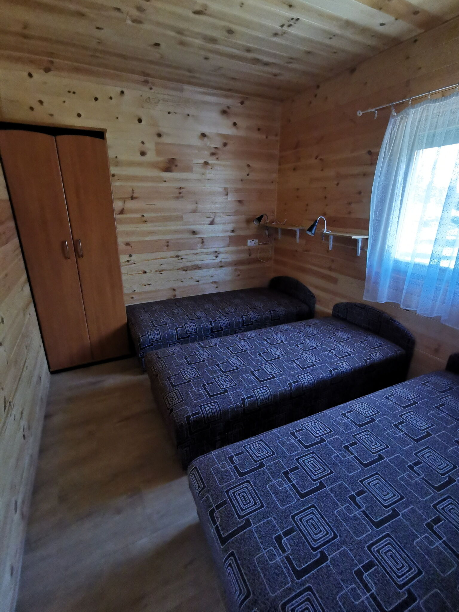 r12119678.jpg