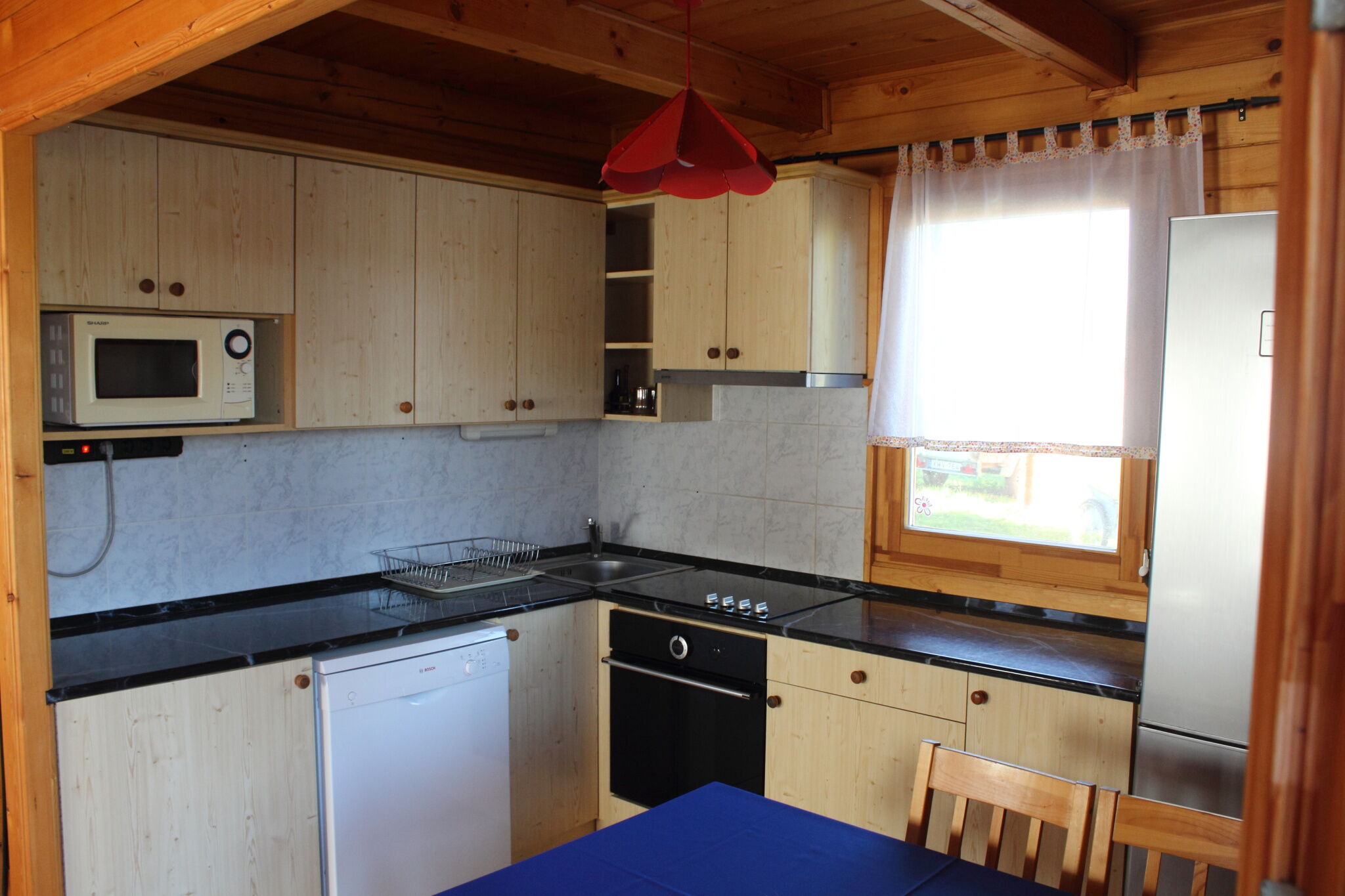 r12119700.jpg