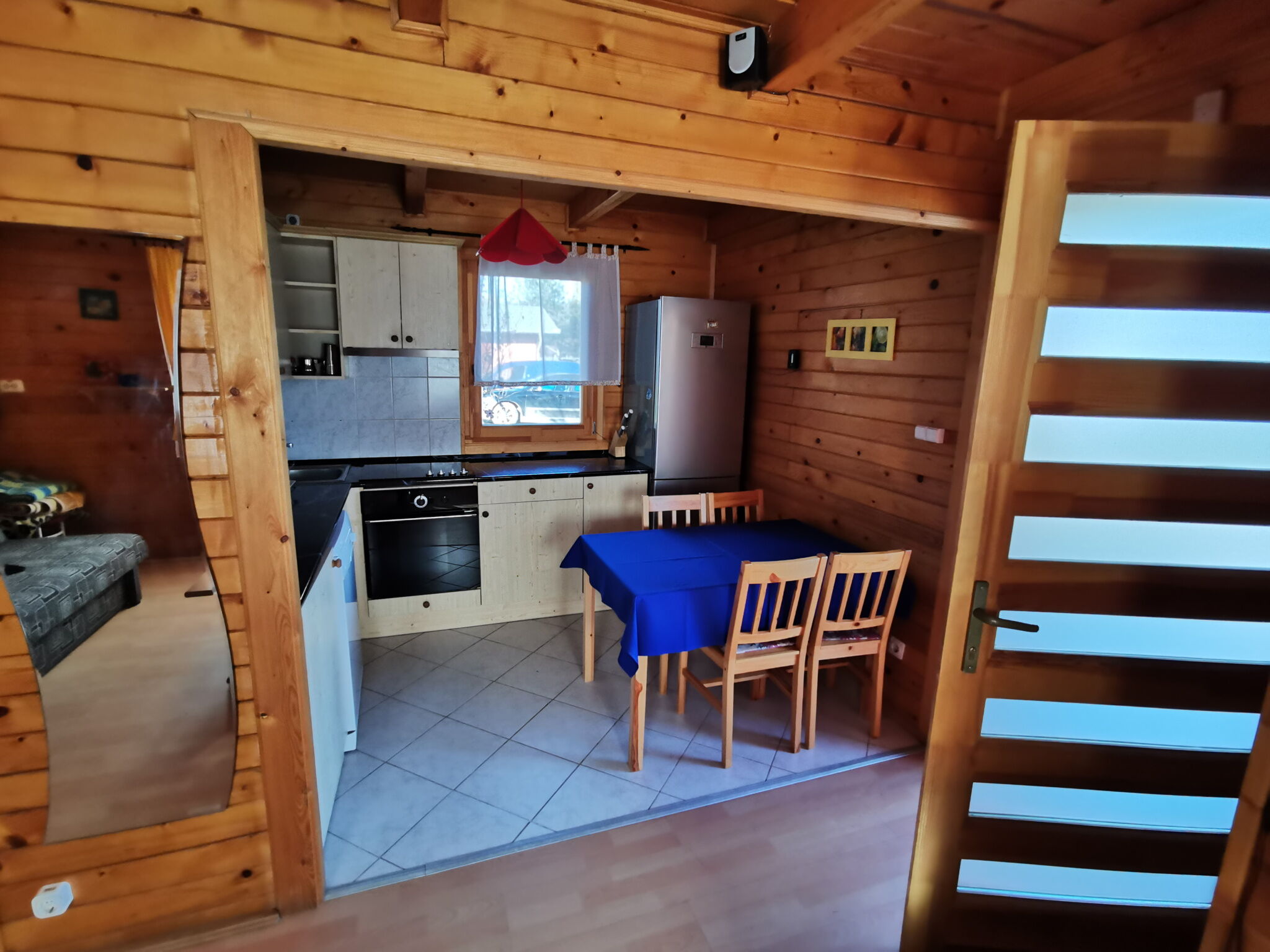 r12119704.jpg
