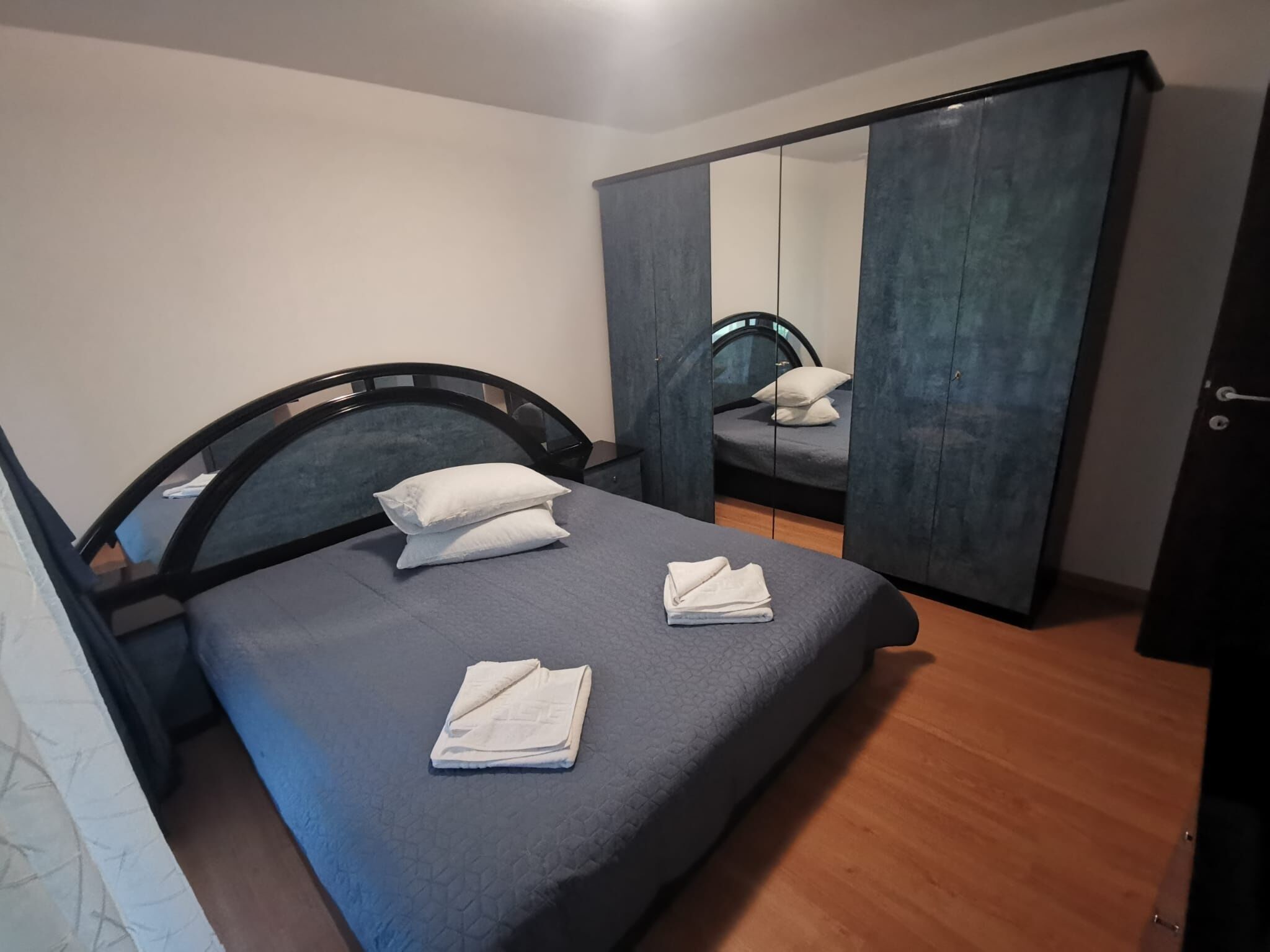 r14599087.jpg